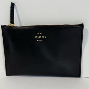 London fog wristlet wallet